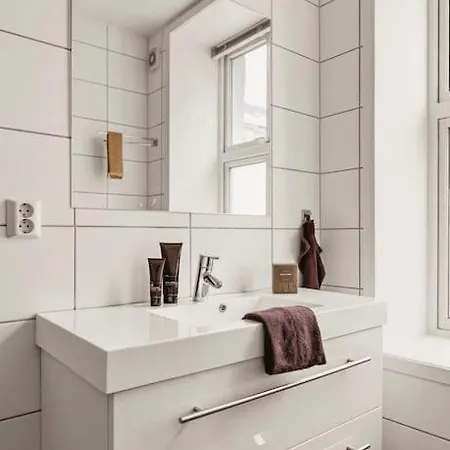 Lejlighed Centrally Located - Beautiful & Bright *