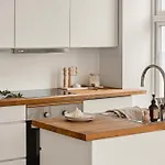 Centrally Located - Beautiful & Bright *